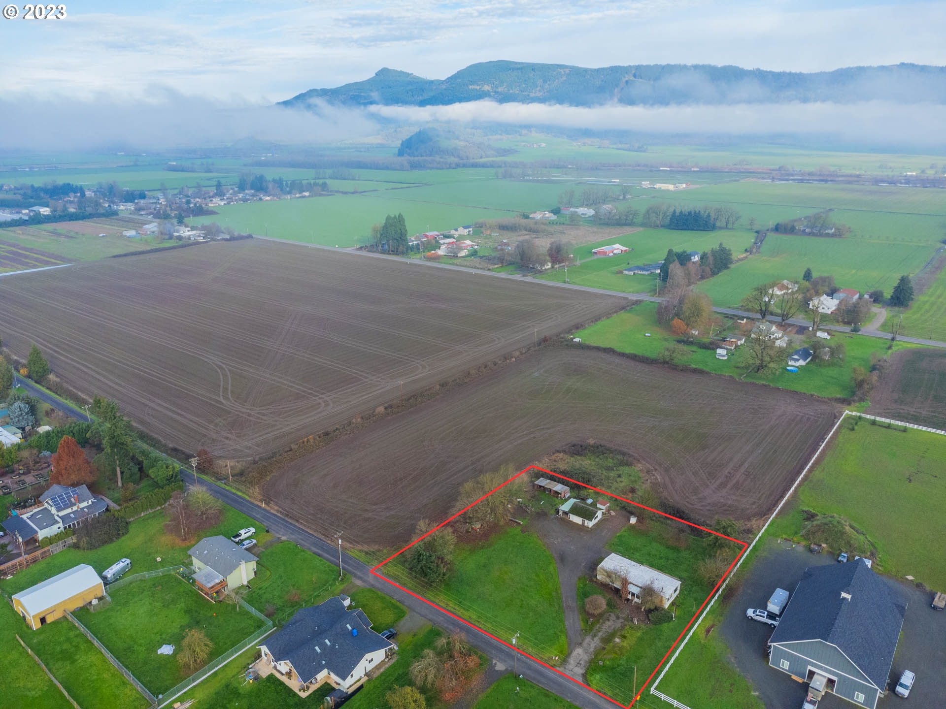 91467 Stallings Lane Eugene, OR 97408 - Photo 2 of 24 an aerial view of a house