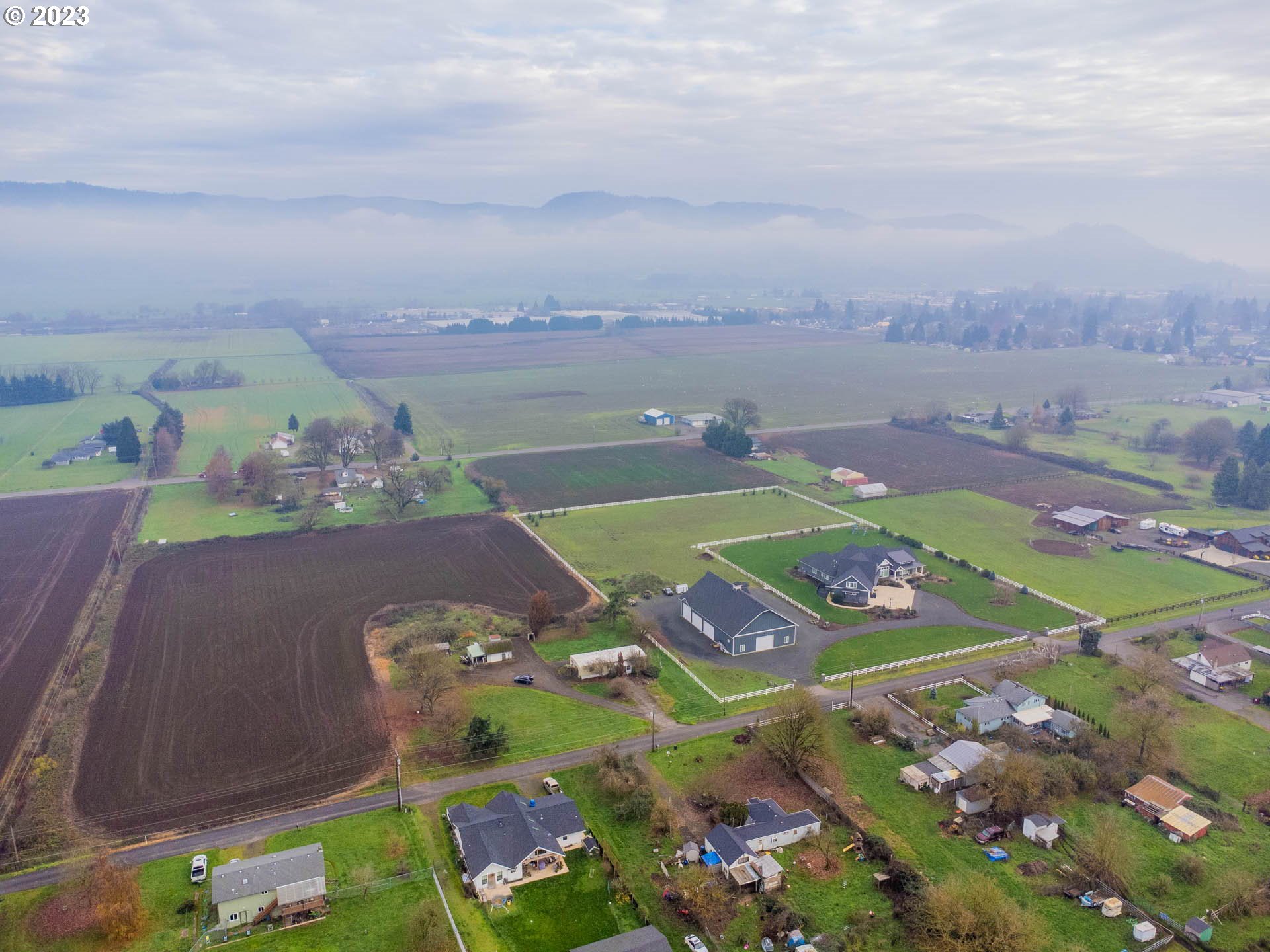 91467 Stallings Lane Eugene, OR 97408 - Photo 24 of 24 an aerial view of a an an ocean