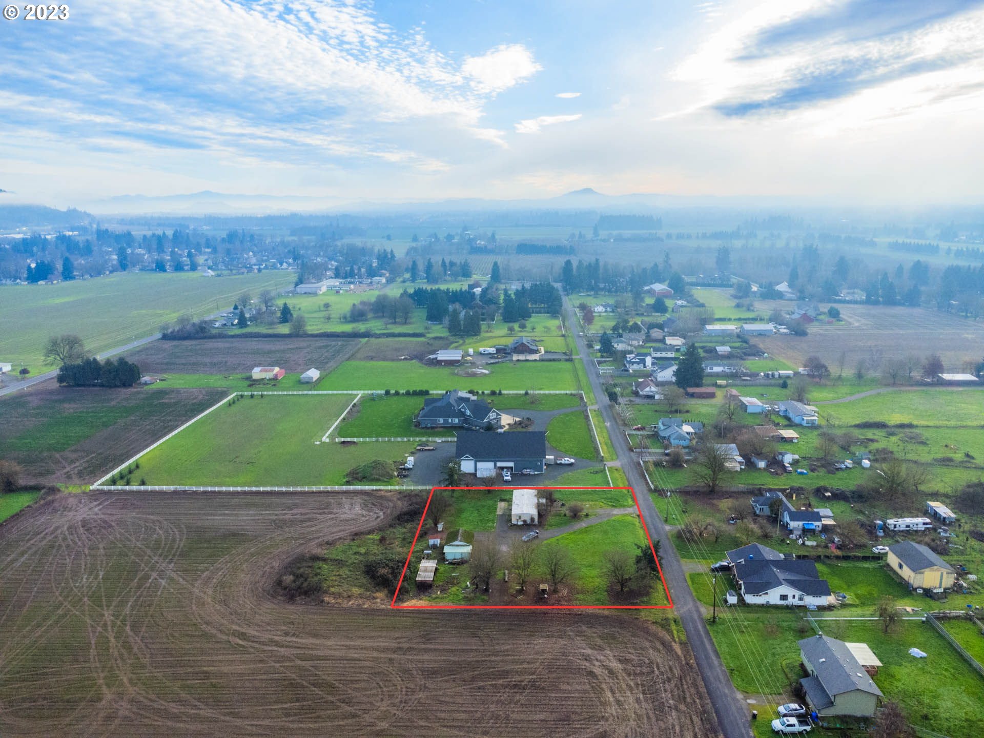 91467 Stallings Lane Eugene, OR 97408 - Photo 3 of 24 an aerial view of a football ground
