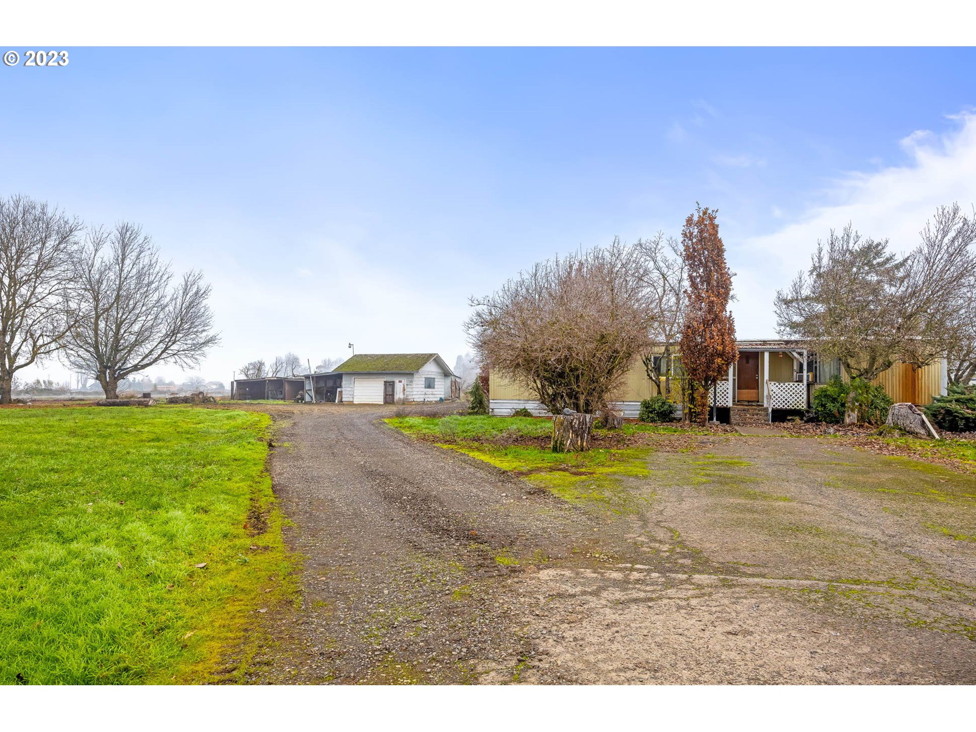 91467 Stallings Lane Eugene, OR 97408 - Photo 9 of 24 a view of a street with houses