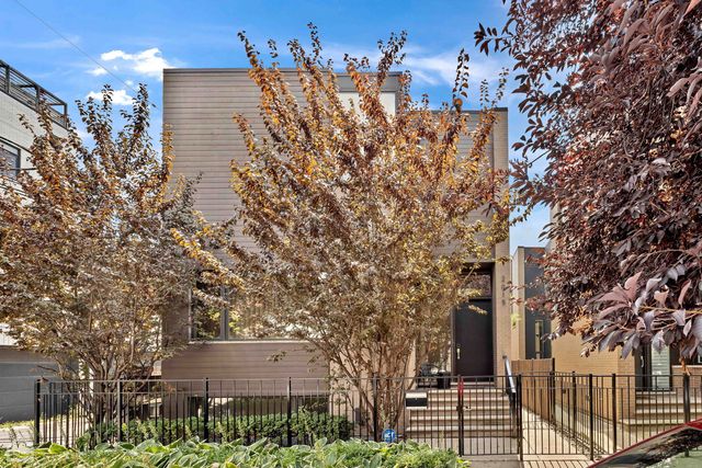 $2,400,000 | 2015 West Shakespeare Avenue, Chicago, IL 60647