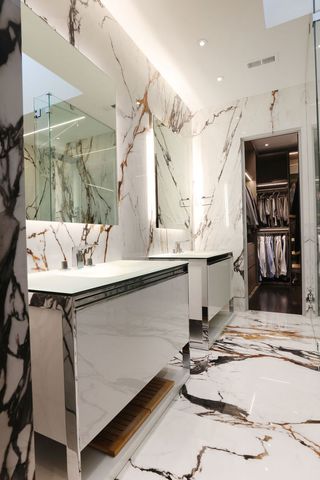 $2,400,000 | 2015 West Shakespeare Avenue, Chicago, IL 60647