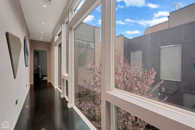 $2,400,000 | 2015 West Shakespeare Avenue, Chicago, IL 60647