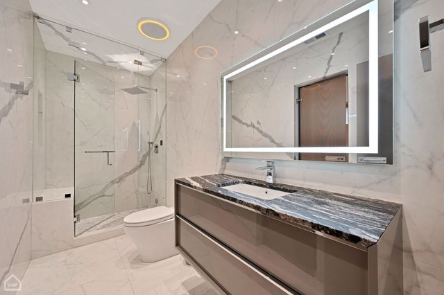 $2,400,000 | 2015 West Shakespeare Avenue, Chicago, IL 60647