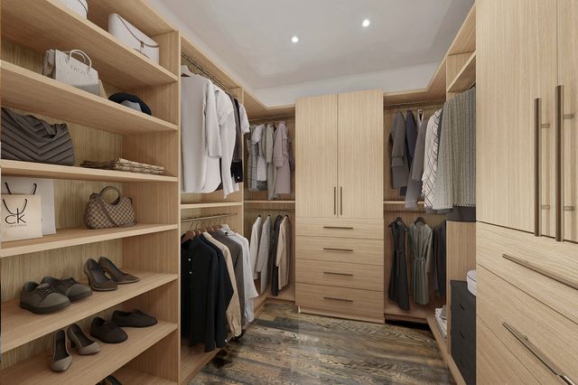 $2,400,000 | 2015 West Shakespeare Avenue, Chicago, IL 60647