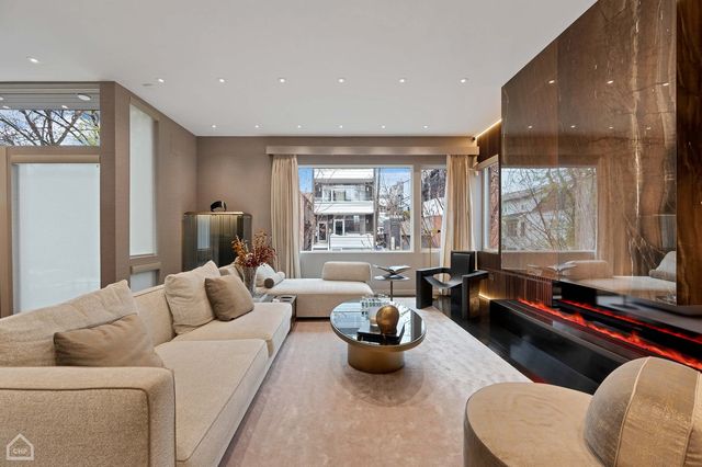 $2,400,000 | 2015 West Shakespeare Avenue, Chicago, IL 60647