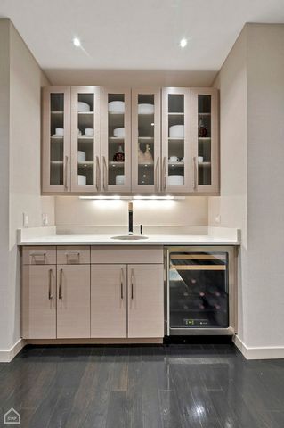 $2,400,000 | 2015 West Shakespeare Avenue, Chicago, IL 60647