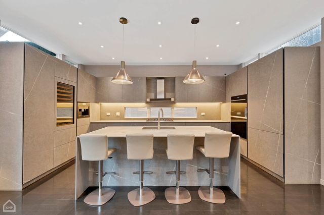 $2,400,000 | 2015 West Shakespeare Avenue, Chicago, IL 60647