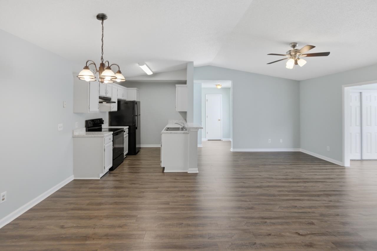8562 Hopkins Circle, Unit E Surfside Beach, SC 29575 - Photo 13 of 33