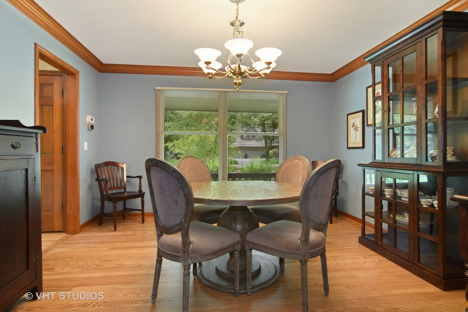 94 Golfview Road Lake Zurich, IL 60047 - Photo 8 of 29 Gallery Image 8
