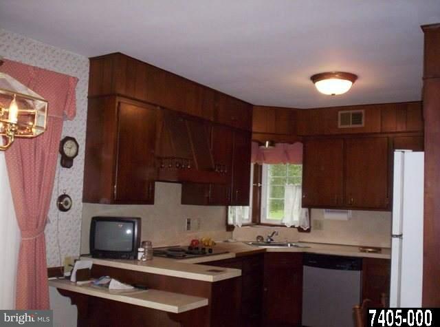 709 McCosh Street Hanover, PA 17331 - Photo 8 of 25 Gallery Image 8