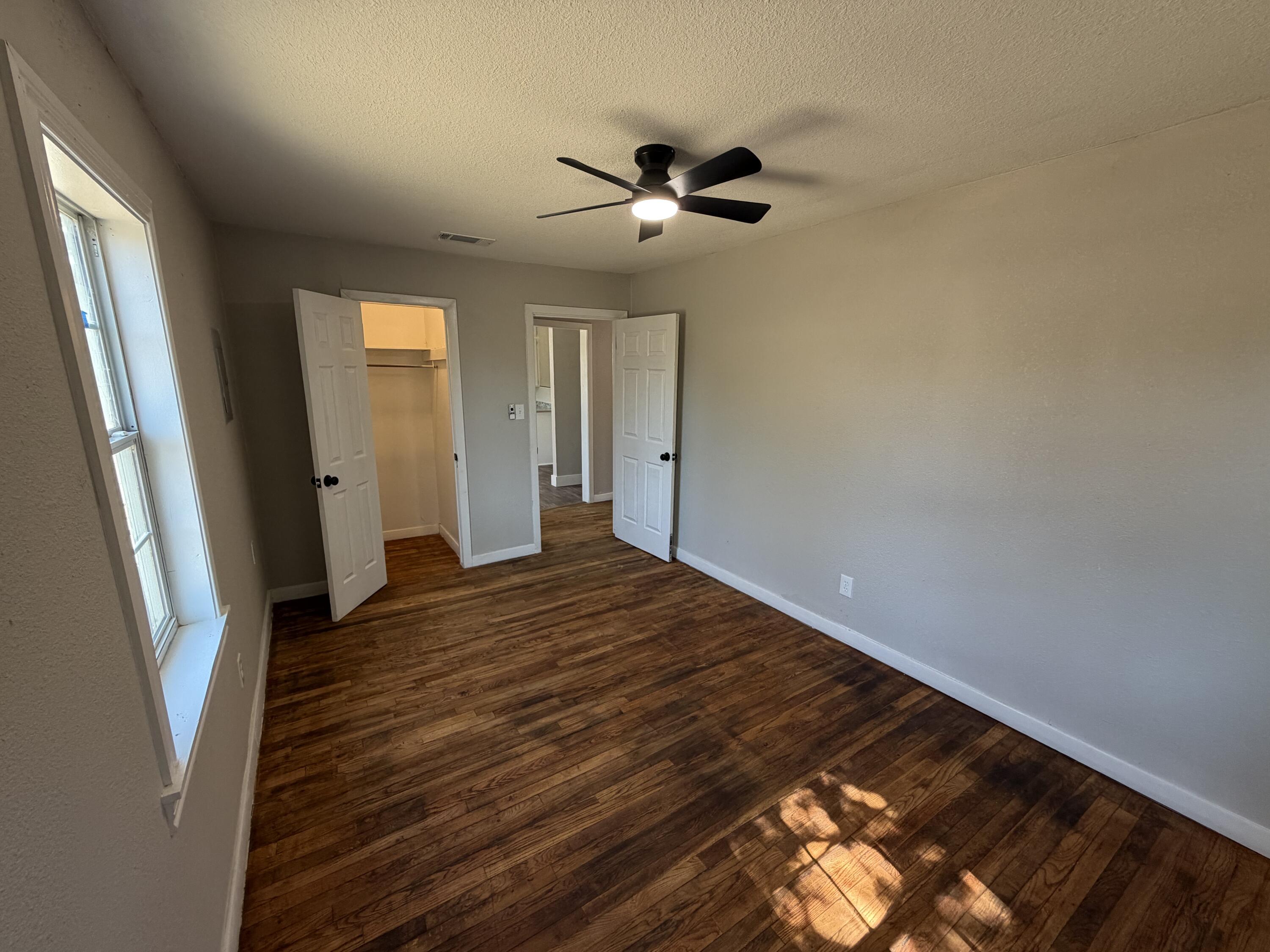 4413 40th Street Lubbock, TX 79414 - Photo 9 of 17 IMG_4848 2