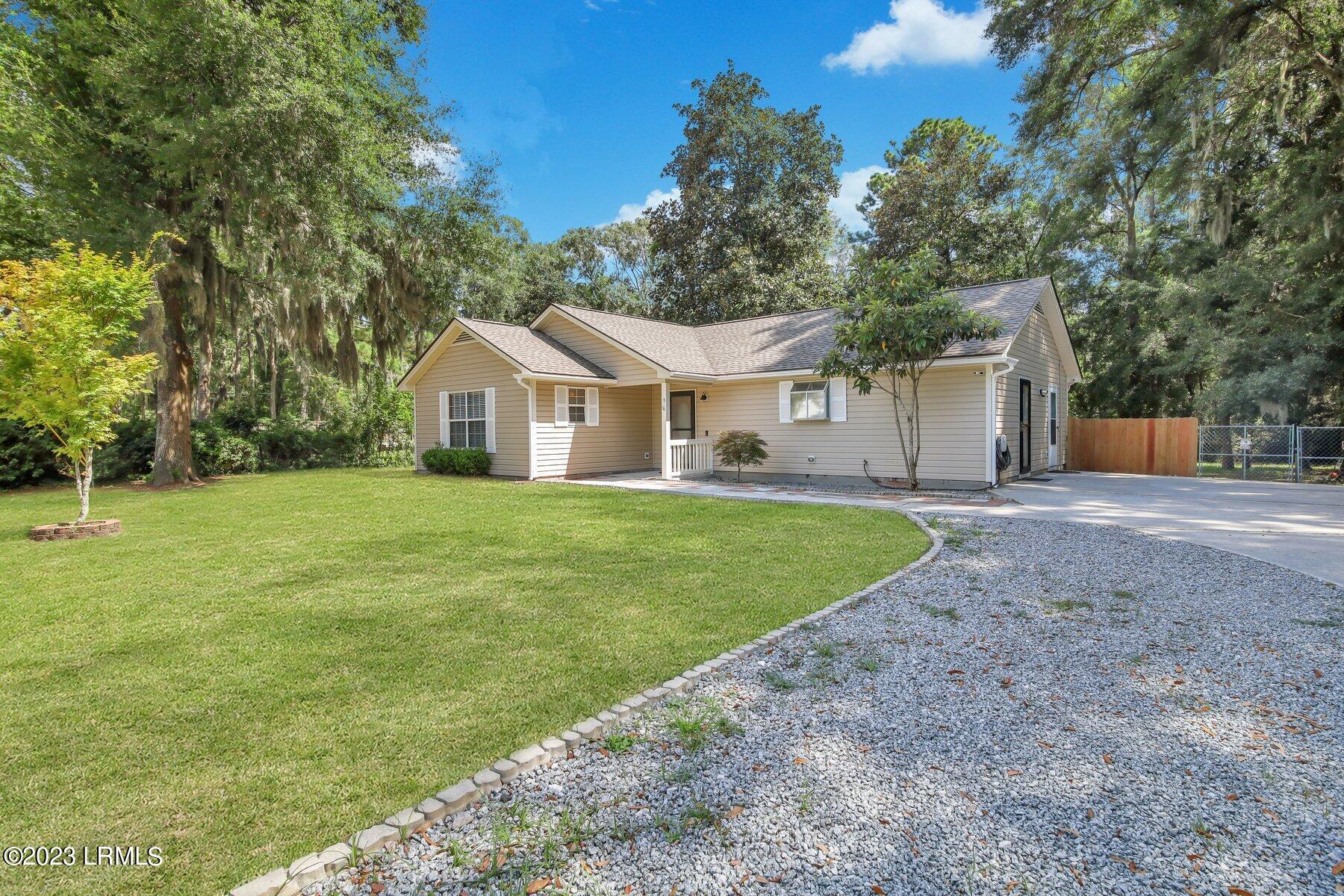 9 Oyster Factory Road Beaufort, SC 29907 - Photo 3 of 31 034-9OysterFactoryRoad-Beaufort-SC-29907