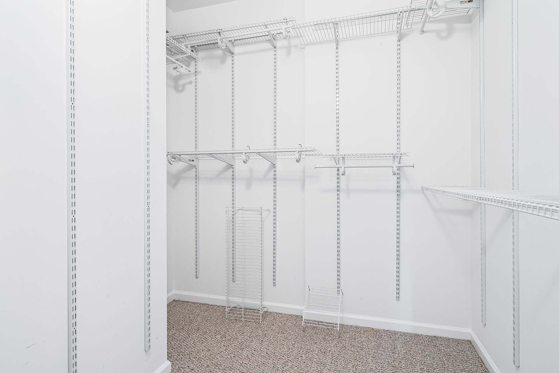 550 Okeechobee Boulevard, Unit 428 West Palm Beach, FL 33401 - Photo 18 of 29 a view of a room