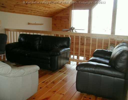 604 Burdette Lane Elkview, WV 25071 - Photo 5 of 7 Den/Family/Great Room.