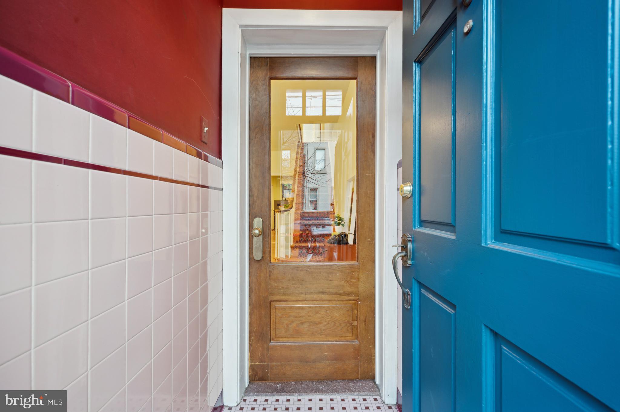 1320 McKean Street Philadelphia, PA 19148 - Photo 3 of 25