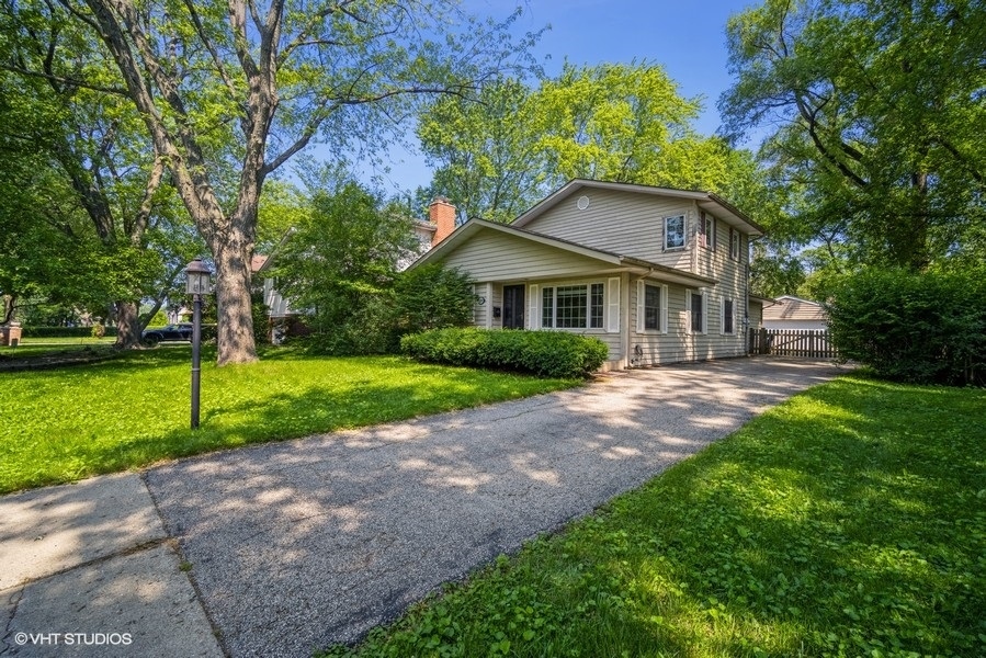 1069 Andean Place Highland Park, IL 60035 - Photo 2 of 22