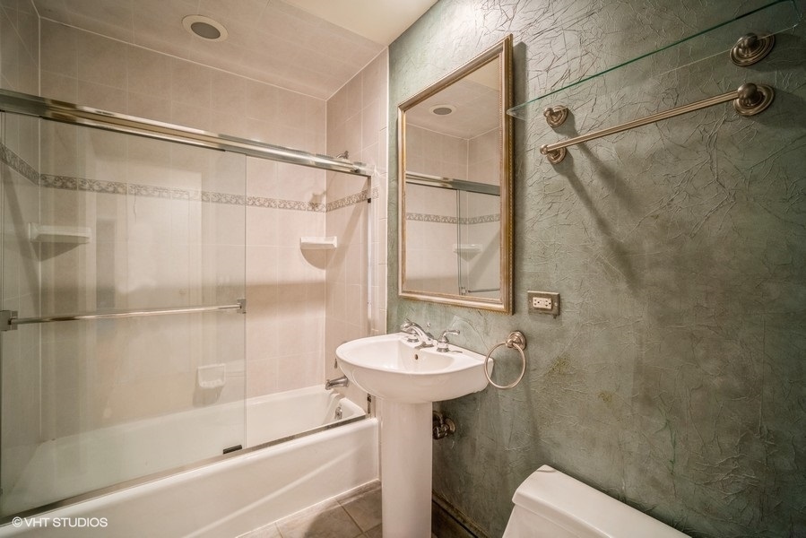 1069 Andean Place Highland Park, IL 60035 - Photo 16 of 22