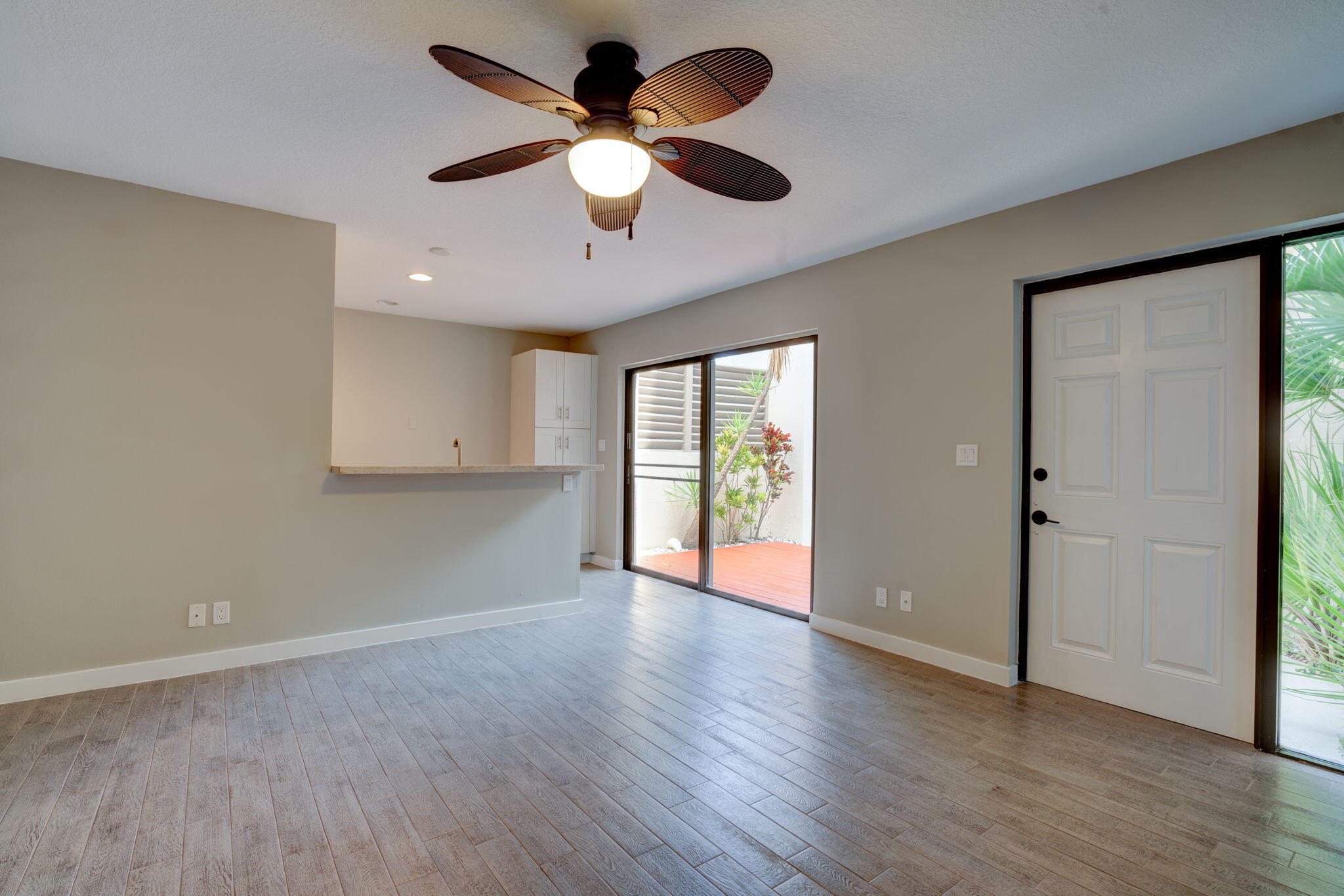 1605 Highway 1, Unit 7B Jupiter, FL 33477 - Photo 11 of 37 10-web-or-mls-1605 US 1 7B-3