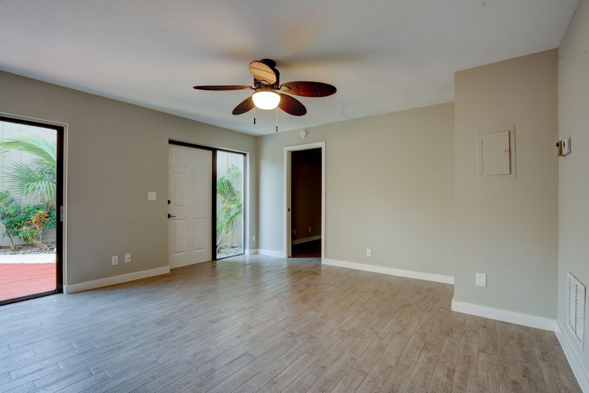 1605 Highway 1, Unit 7B Jupiter, FL 33477 - Photo 12 of 37 11-web-or-mls-1605 US 1 7B-4