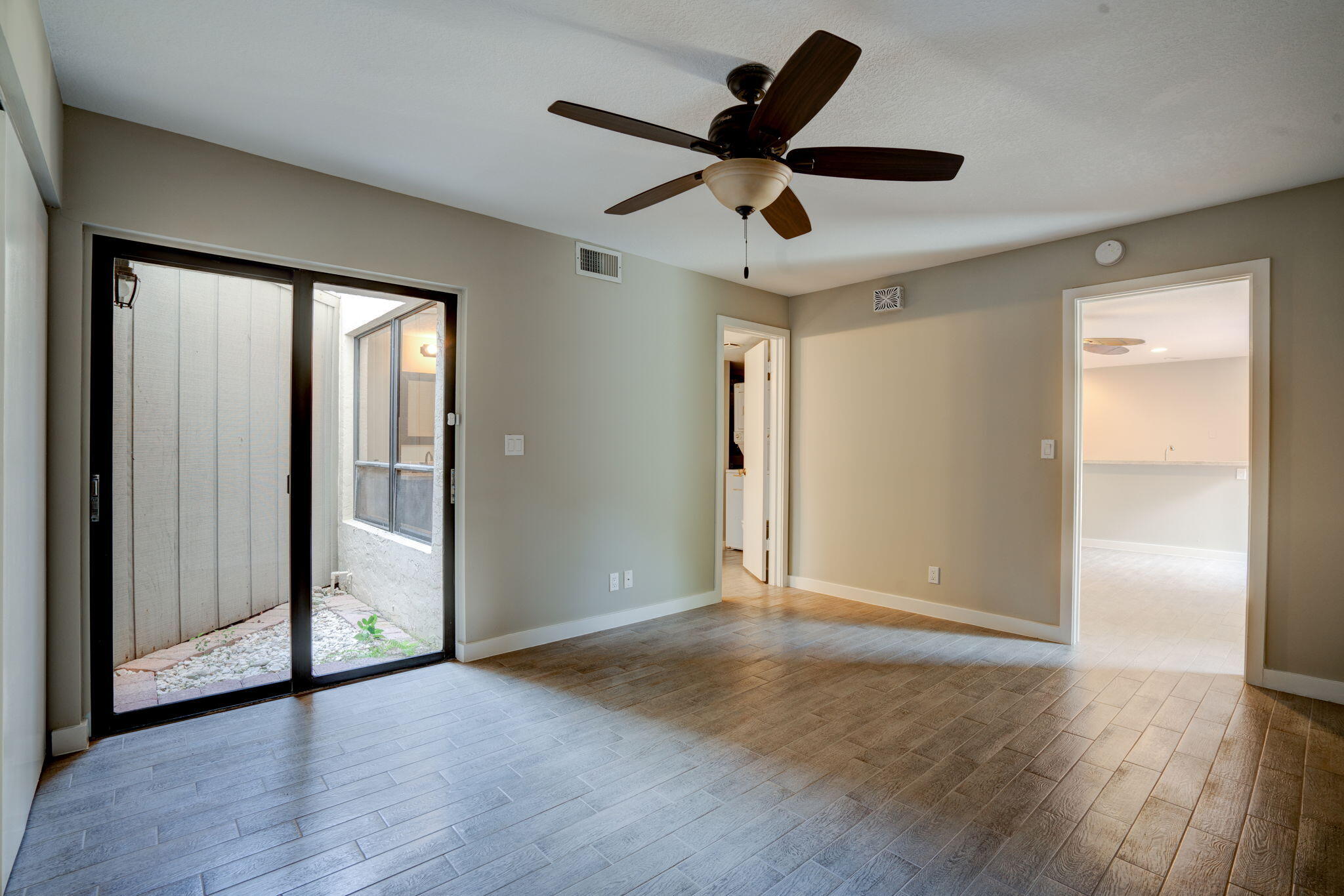 1605 Highway 1, Unit 7B Jupiter, FL 33477 - Photo 20 of 37 17-web-or-mls-1605 US 1 7B-10