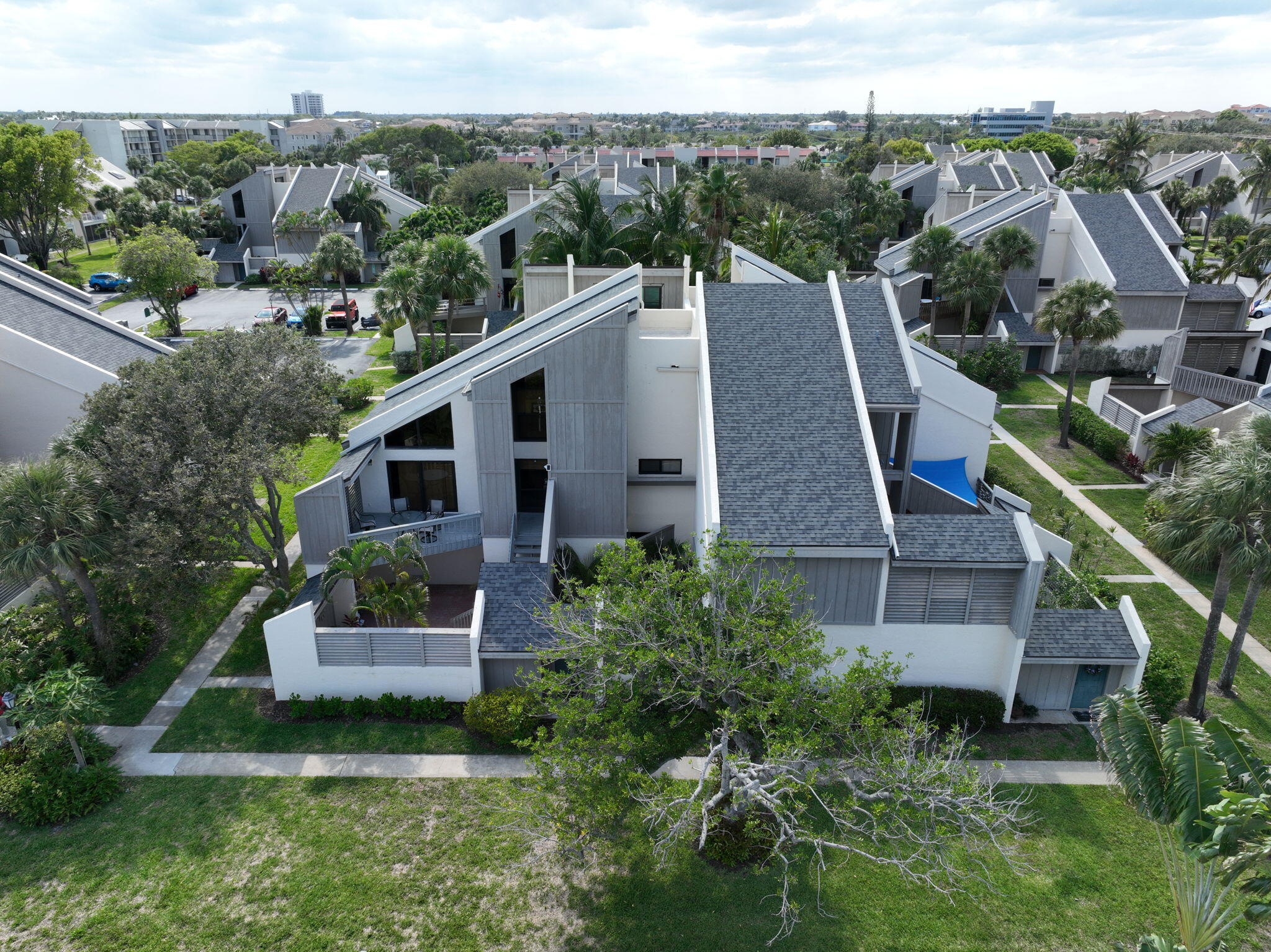 1605 Highway 1, Unit 7B Jupiter, FL 33477 - Photo 25 of 37 23-web-or-mls-1605 US 1 7B-23