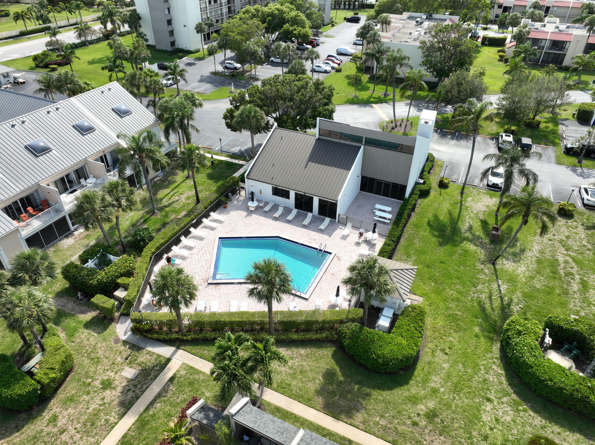 1605 Highway 1, Unit 7B Jupiter, FL 33477 - Photo 30 of 37 28-web-or-mls-1605 US 1 7B-28