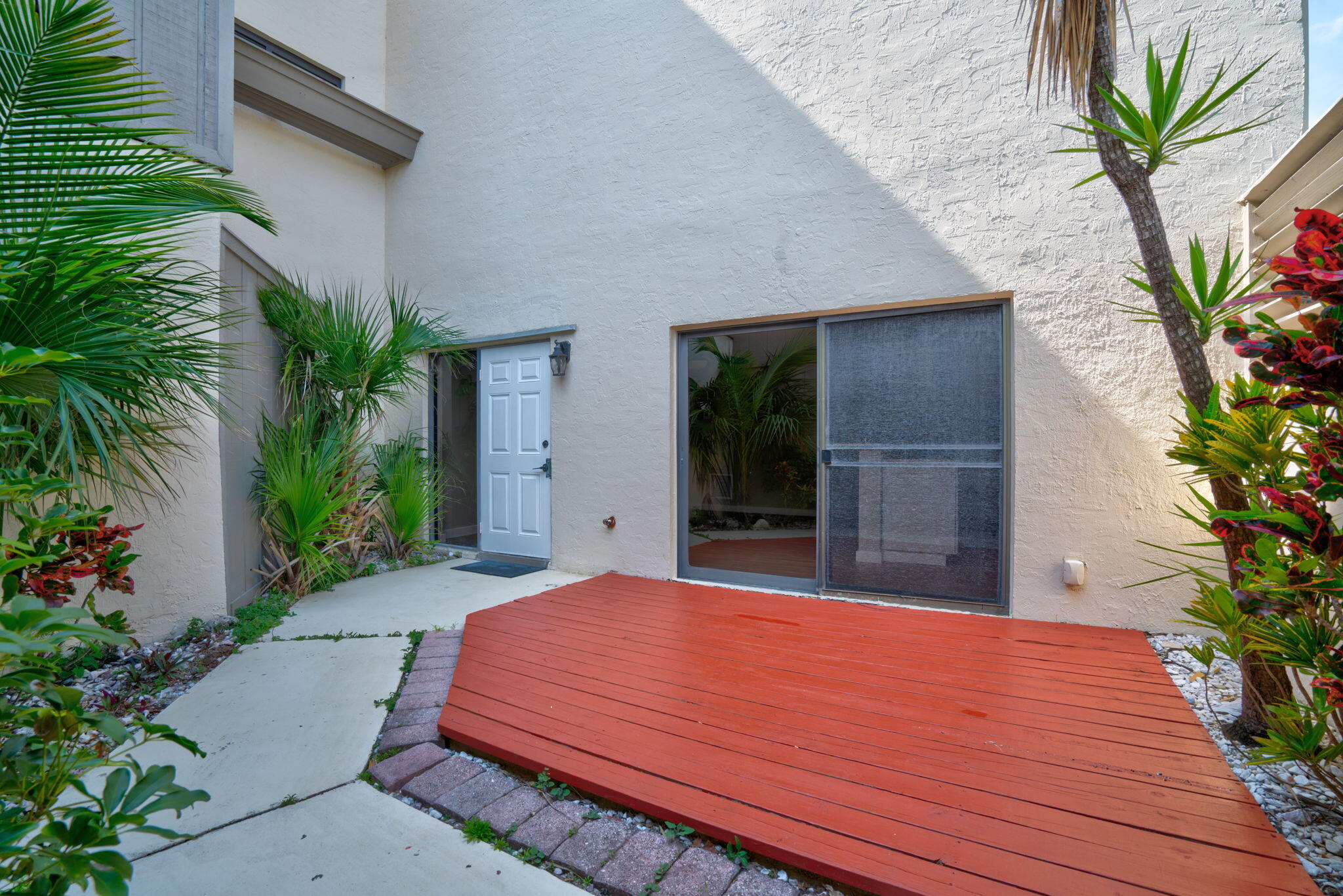 1605 Highway 1, Unit 7B Jupiter, FL 33477 - Photo 7 of 37 7-web-or-mls-1605 US 1 7B-17