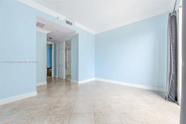 $335,000 | 2631 Northeast 14th Avenue, Unit 309, Wilton Manors, FL 33334