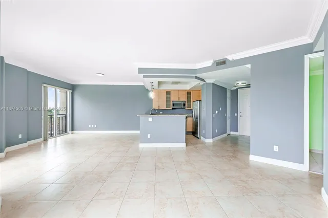 $335,000 | 2631 Northeast 14th Avenue, Unit 309, Wilton Manors, FL 33334