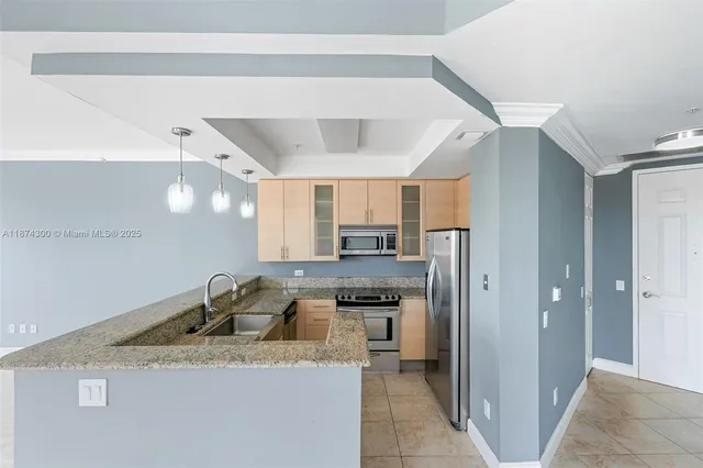 $335,000 | 2631 Northeast 14th Avenue, Unit 309, Wilton Manors, FL 33334