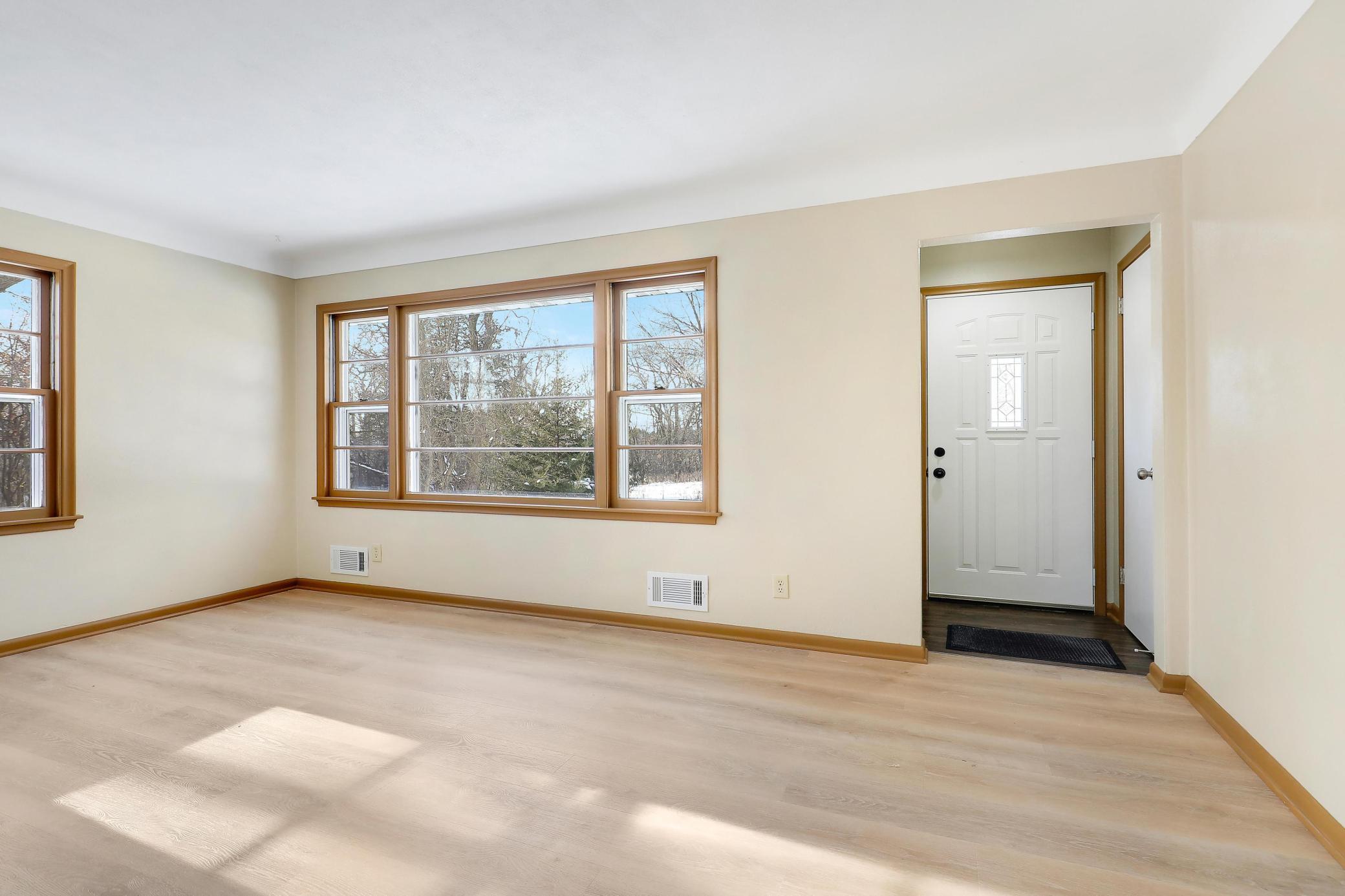 3232 Karth Road White Bear Lake, MN 55110 - Photo 12 of 61