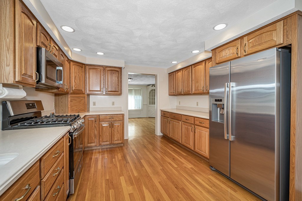 22 Kelshill Road Chelmsford, MA 01863 - Photo 11 of 42 Gallery Image 11
