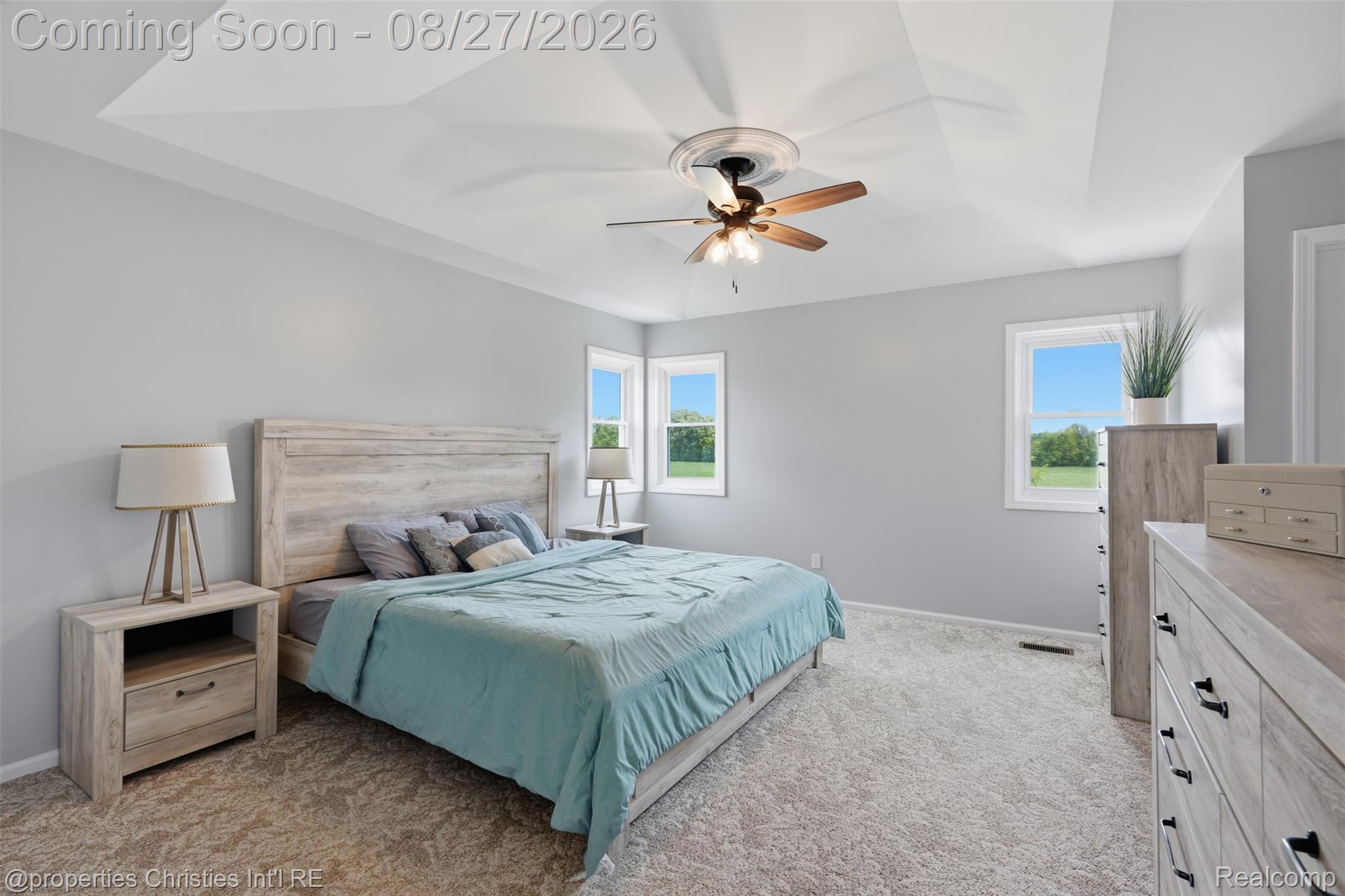 8104 Flintlock Road Mount Morris, MI 48458 - Photo 17 of 42 Recessed tray ceiling, ceiling fan, multiple windows,