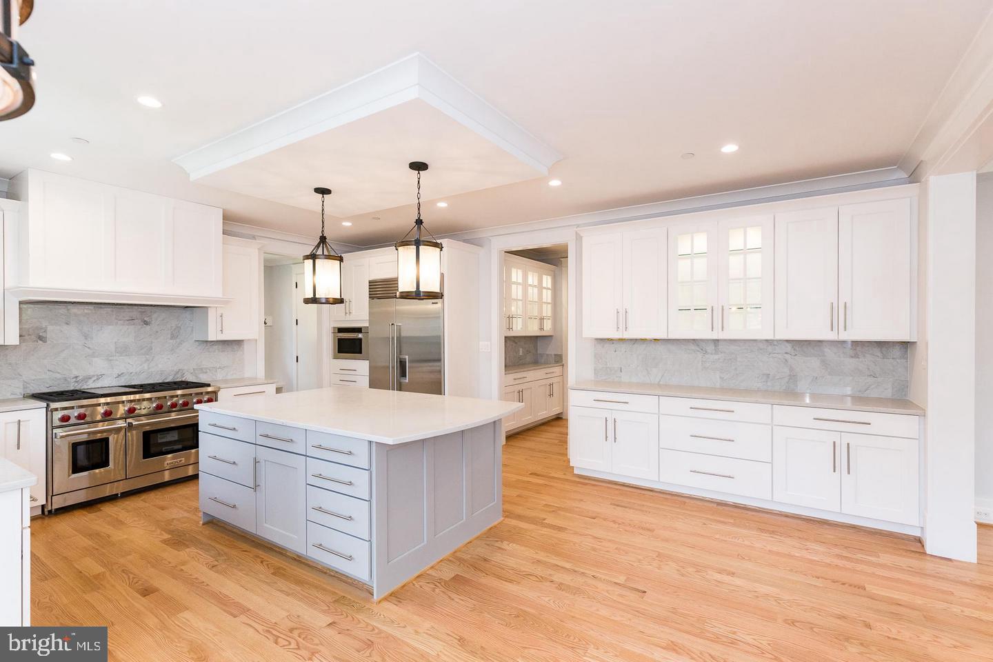 6206 East Halbert Road Bethesda, MD 20817 - Photo 4 of 36 Gallery Image 4