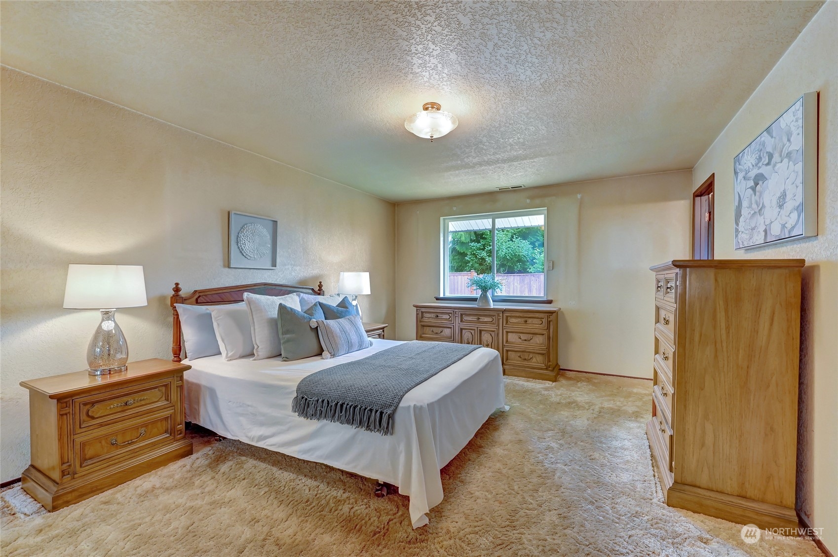 19926 105th Place Northeast Bothell, WA 98011 - Photo 16 of 37 Gallery Image 16