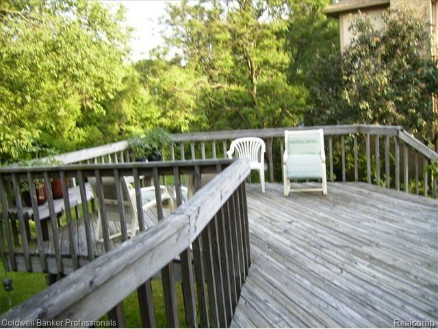 31235 Country Ridge Circle Farmington Hills, MI 48331 - Photo 29 of 32