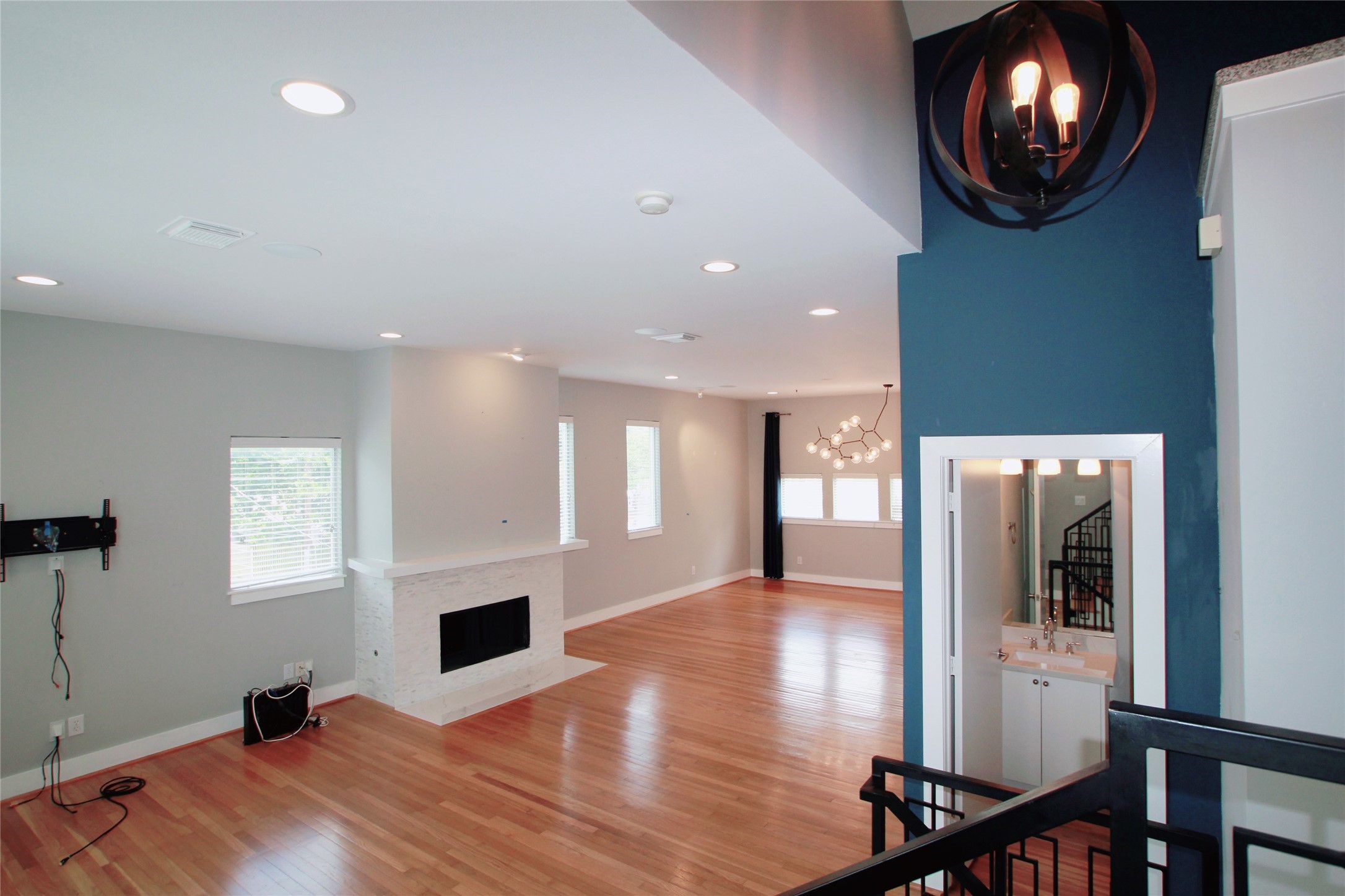 4701 Caroline Street Houston, TX 77004 - Photo 4 of 38