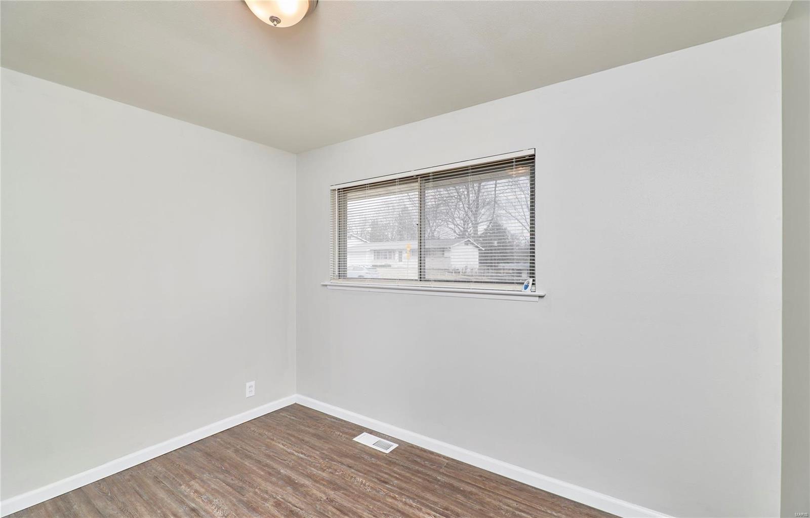 1818 Hudson Road St. Louis, MO 63136 - Photo 16 of 24