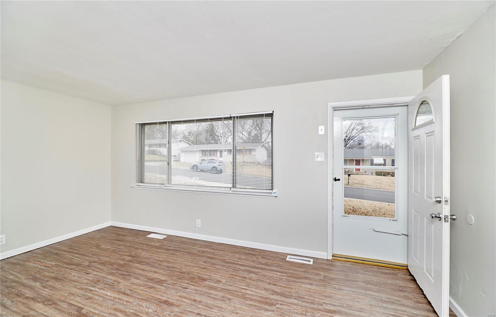 1818 Hudson Road St. Louis, MO 63136 - Photo 4 of 24