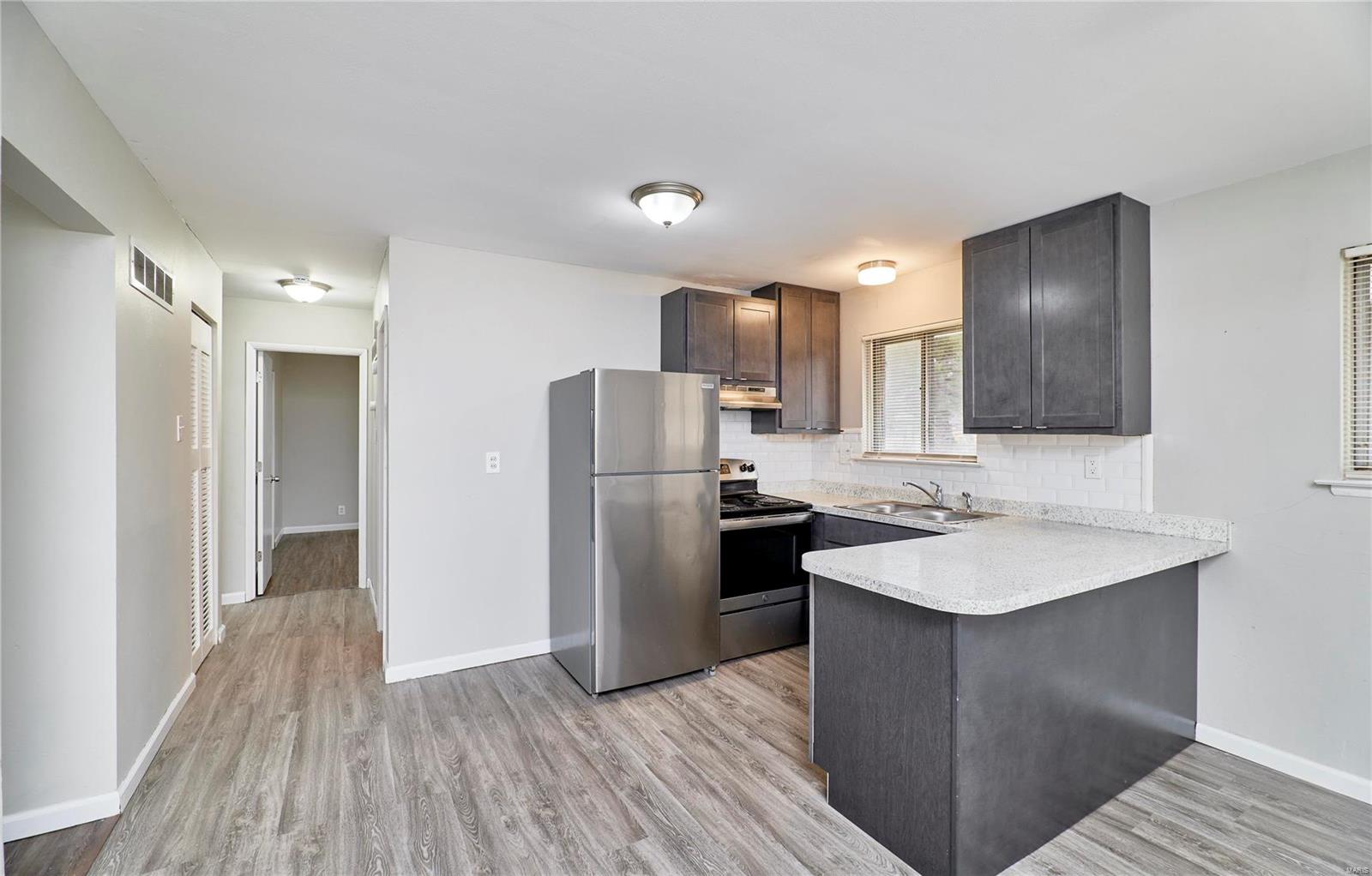 1818 Hudson Road St. Louis, MO 63136 - Photo 9 of 24