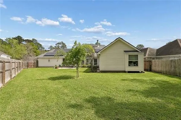 $2,600 | 2064 West Ridge Drive, Mandeville, LA 70448