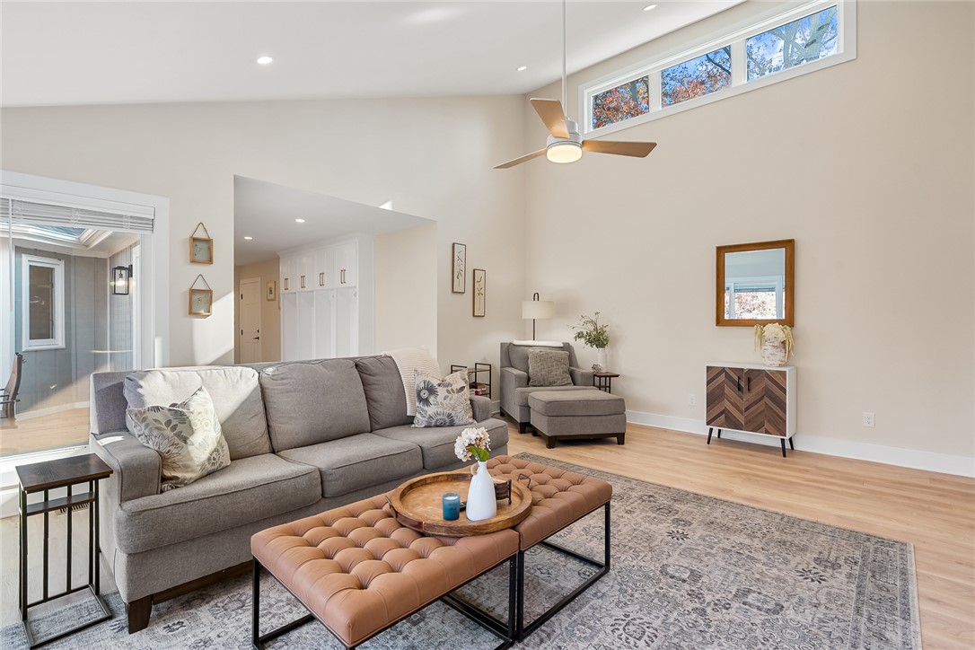 425 Graham Road Anderson, SC 29625 - Photo 19 of 49 Light and bright!