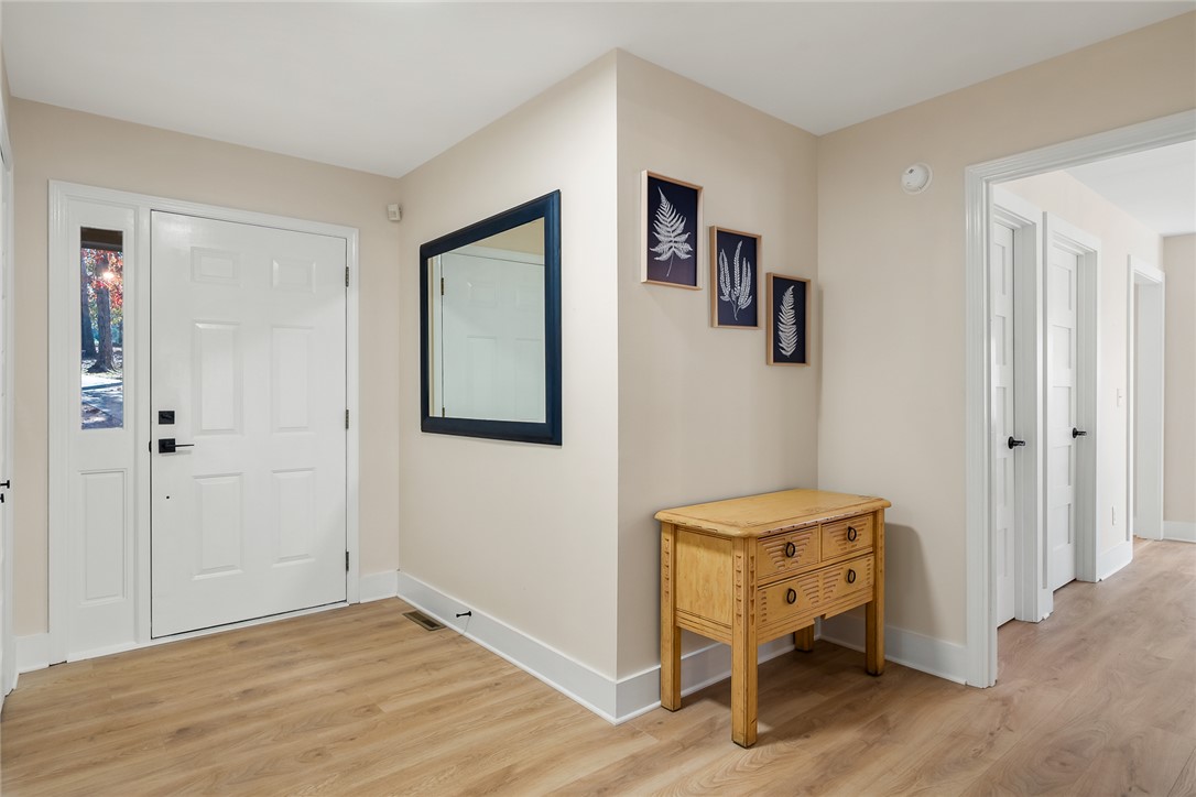 425 Graham Road Anderson, SC 29625 - Photo 35 of 49 Entry way