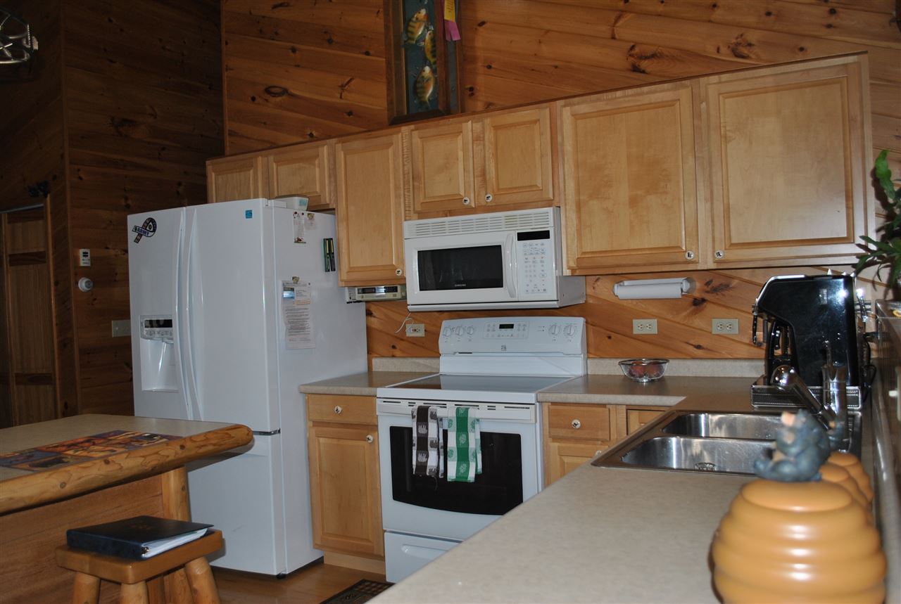 6525 West Phelps Road Manton, MI 49663 - Photo 7 of 46 1881568-6.JPG