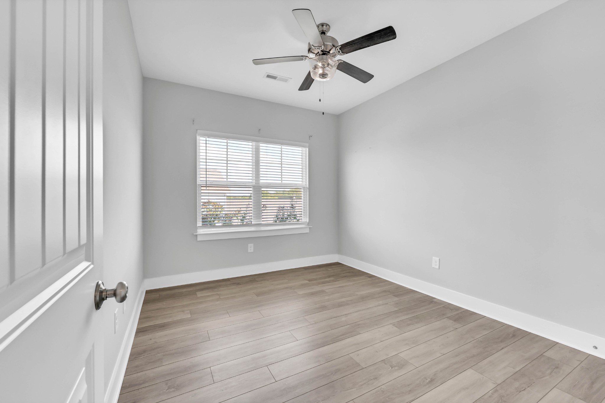 719 Centre Street Pleasant View, TN 37146 - Photo 12 of 31