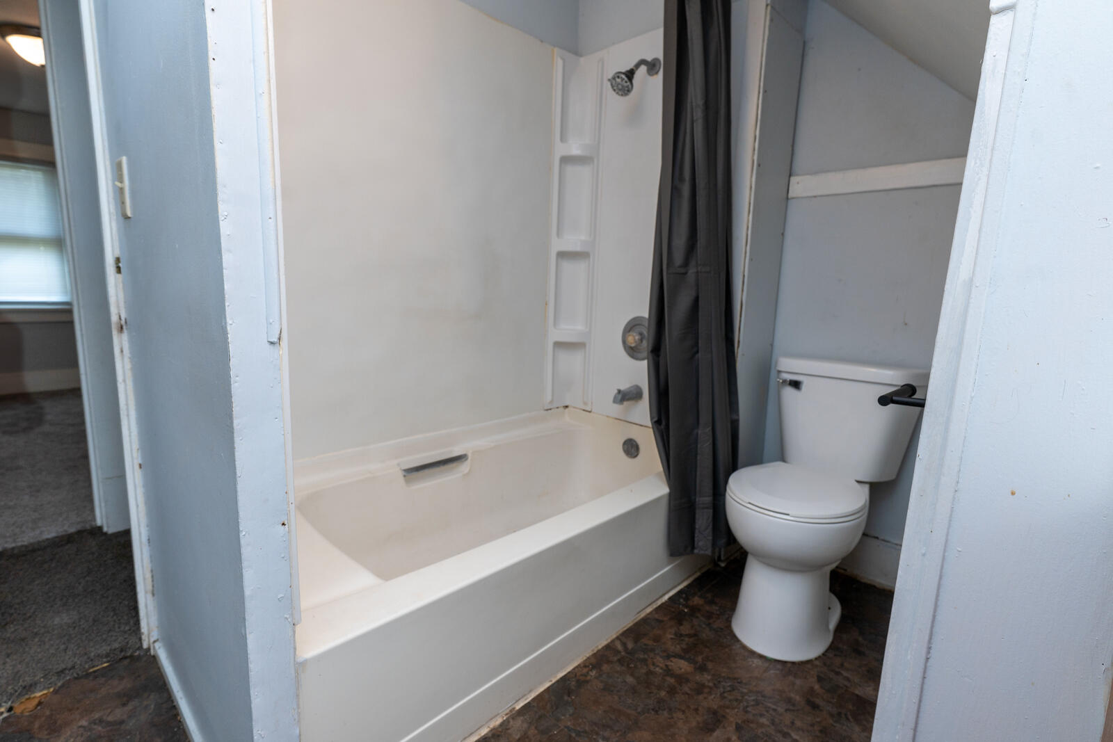 1702 Wisconsin Avenue, Unit 1704 Beloit, WI 53511 - Photo 20 of 23 Unit 2 Bathroom