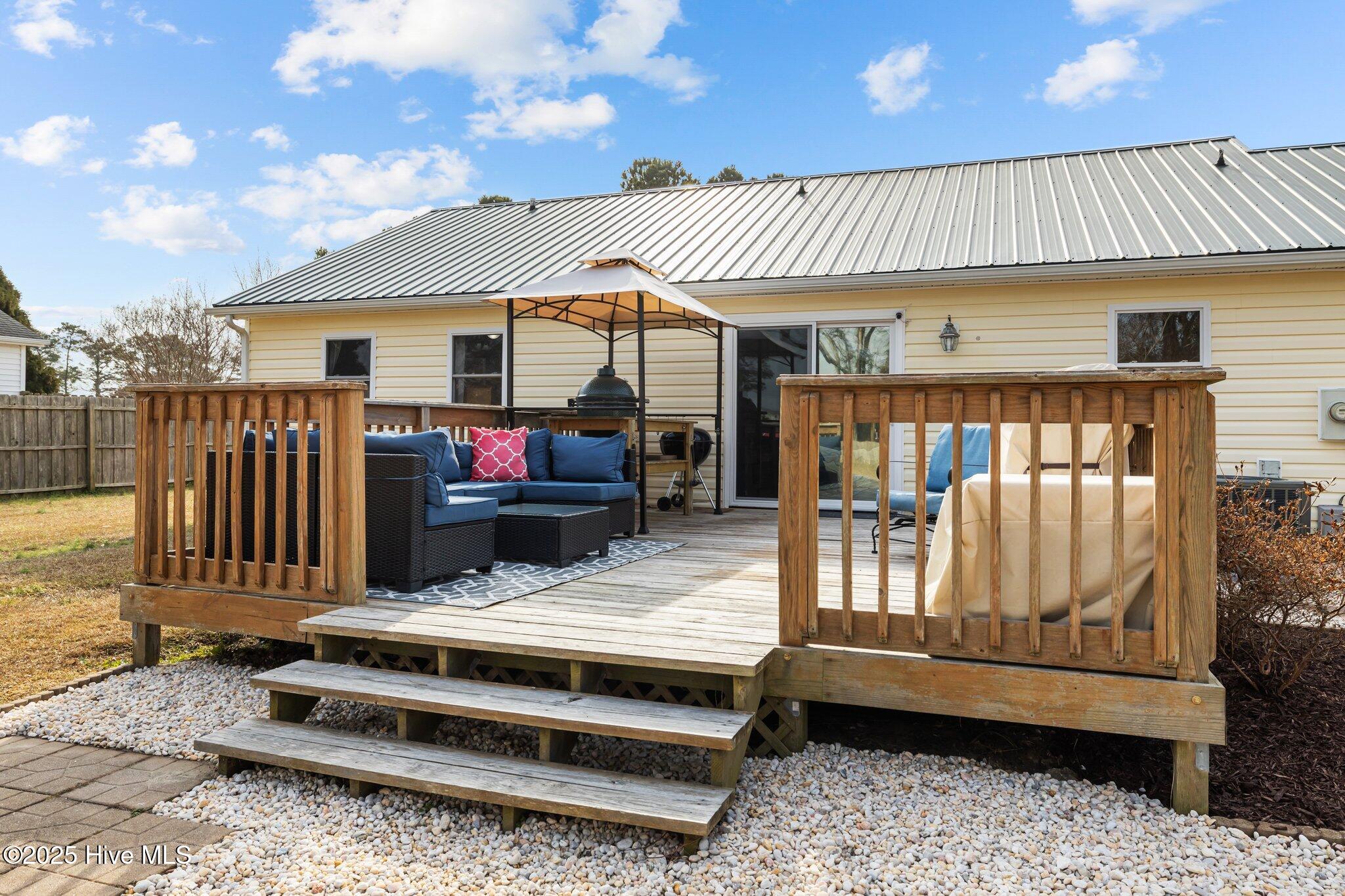 1810 Paulette Road Morehead City, NC 28557 - Photo 30 of 52 35-web-or-mls-1S3A1537