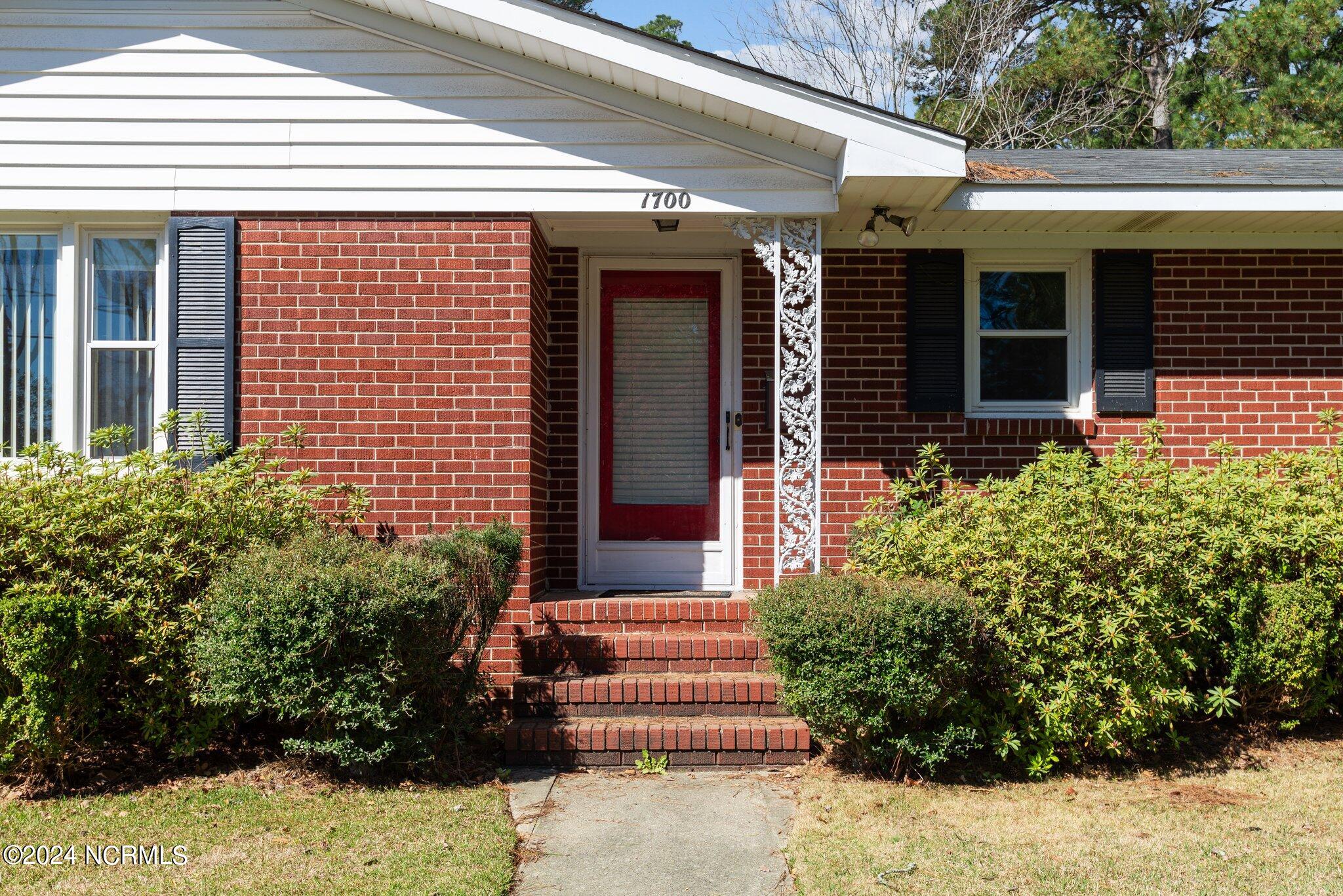 1700 Carey Road Kinston, NC 28501 - Photo 5 of 48 5-web-or-mls-DSC_9943