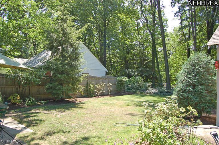 4582 Liberty Road Cleveland, OH 44121 - Photo 4 of 25